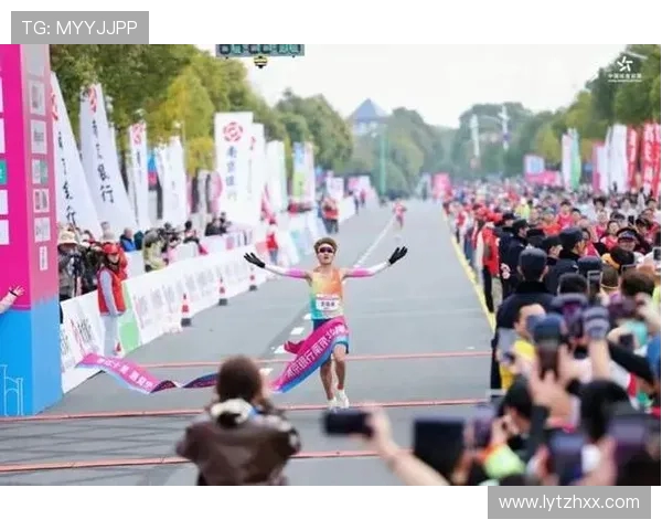 南京极限运动队在城市马拉松中的拼搏与突破之路