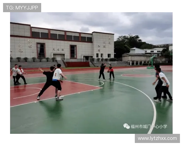 成都篮球队荣登篮球意识排行榜第十名展现出色团队配合与战术执行力